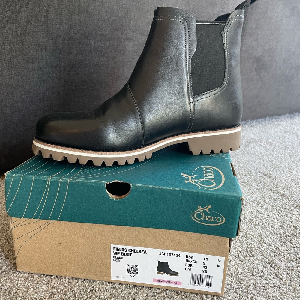 Chaco Boots Womens 11 Black